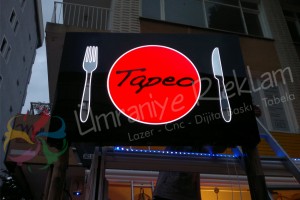 ışıklı tabela caddebostan kadıköy