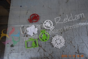 lazer kesim pleksi şekiller küpe ve kolyeler